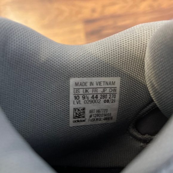 EUC Adidas Hoops Sneakers (Men’s size 10) - Picture 7 of 7